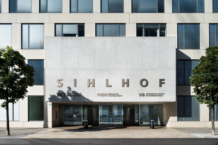 SIB_dipl-marketingmanager-hf_anschluss_Passarelle_HWZ.jpg