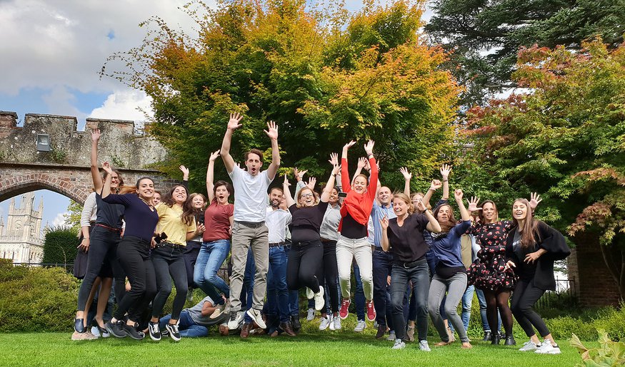 sib_dipl-marketingmanager-hf_ashridge_groupphoto.jpg